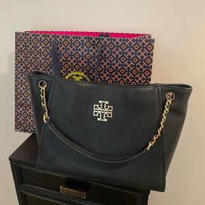 Tory Burch Britten Slouchy Tote Handbag 🖤